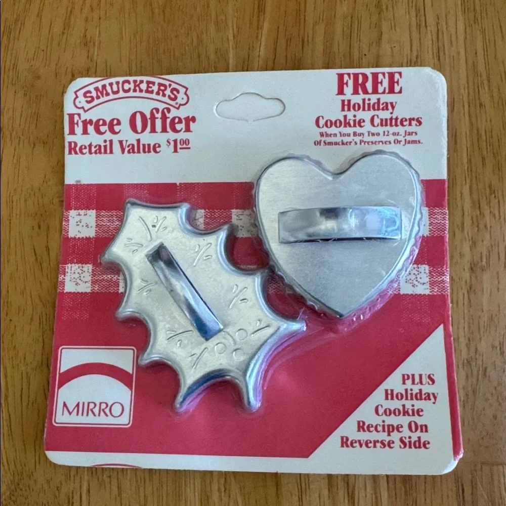 🛑 NEW SEALED Vintage Holiday Cookie Cutters Heart Holly Leaf